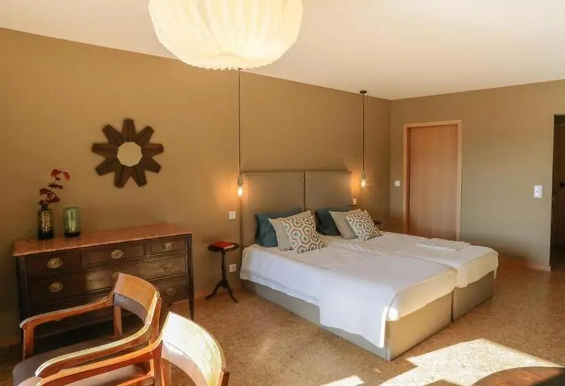 اتاق لوکس با چشم‌انداز شهر, Guest House Eça Agora!