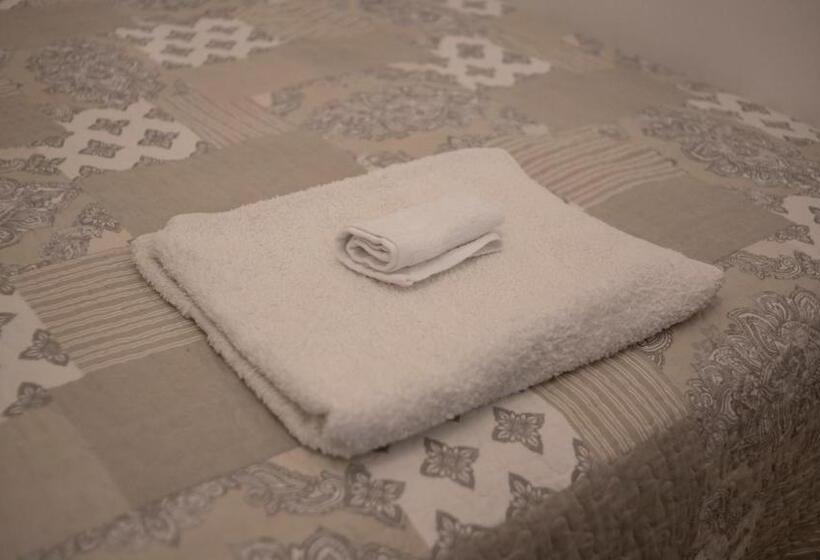 اتاق استاندارد یک نفره, The Homestay   Arezzo