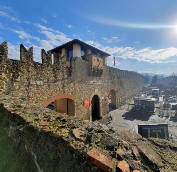 اتاق کلاسیک سه تخته, The Homestay   Arezzo