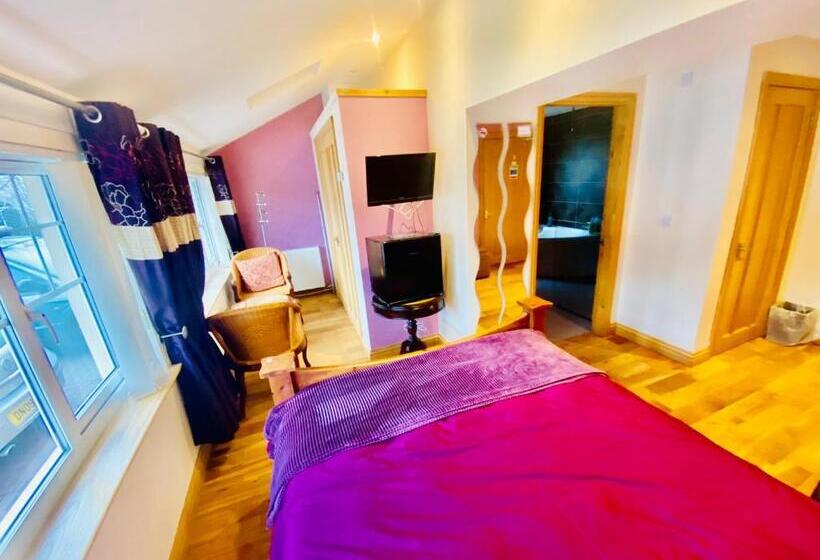 Люкс Deluxe Кровать Кинг, Dreamhaven