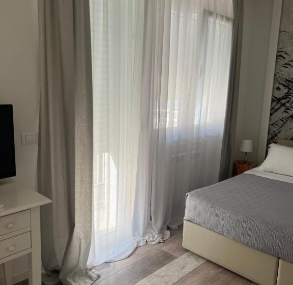 带阳台的豪华间, Residenza Ca’ Vittoria