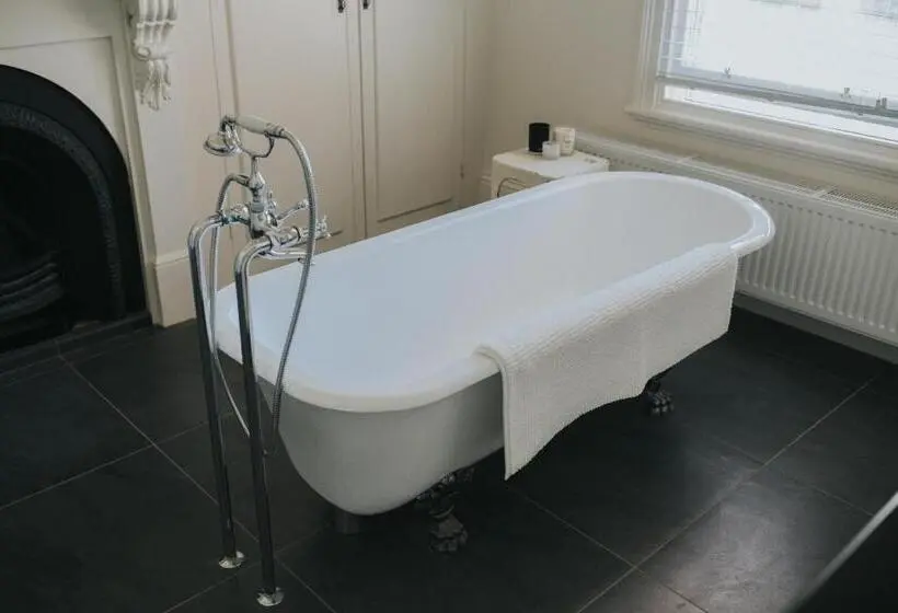 デラックスルーム, Dubuque Bed And Breakfast