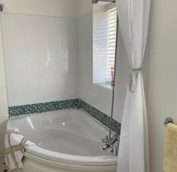 Standard room with outdoor bath, Folly Fields Farm B&b