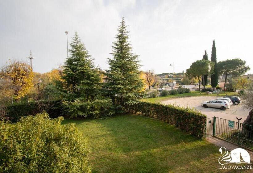 استودیوی استاندارد, Luxury Martina Appartamenti