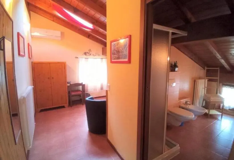 スタンダードルーム, Guest House Il Nido Dello Svasso Foresteria Lombarda