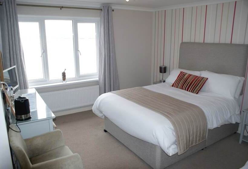 四人标准间, Ferry House Inn