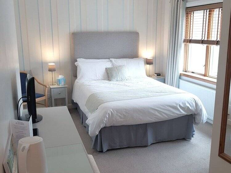 四人标准间, Ferry House Inn