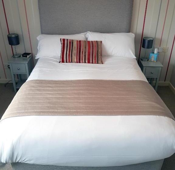 四人标准间, Ferry House Inn