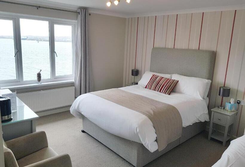 四人标准间, Ferry House Inn