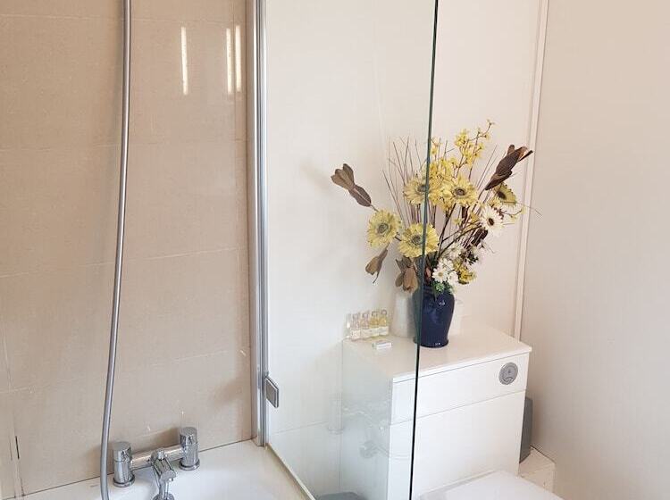 高级大房间, Ferry House Inn