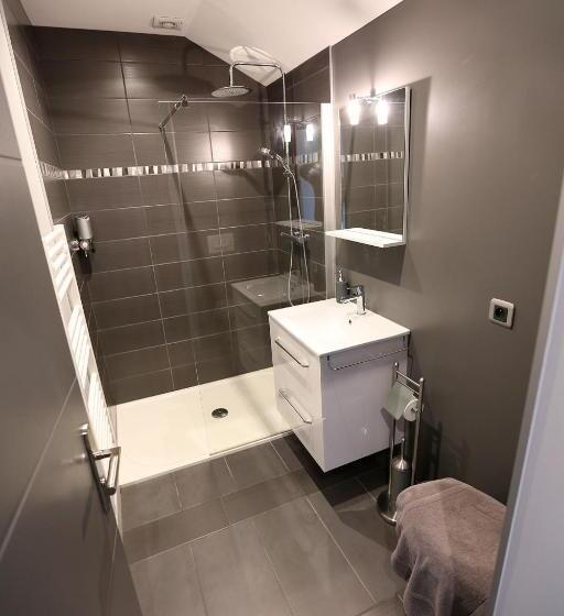 Четырехместный Номер Стандарт, Le Bord De Sèvre