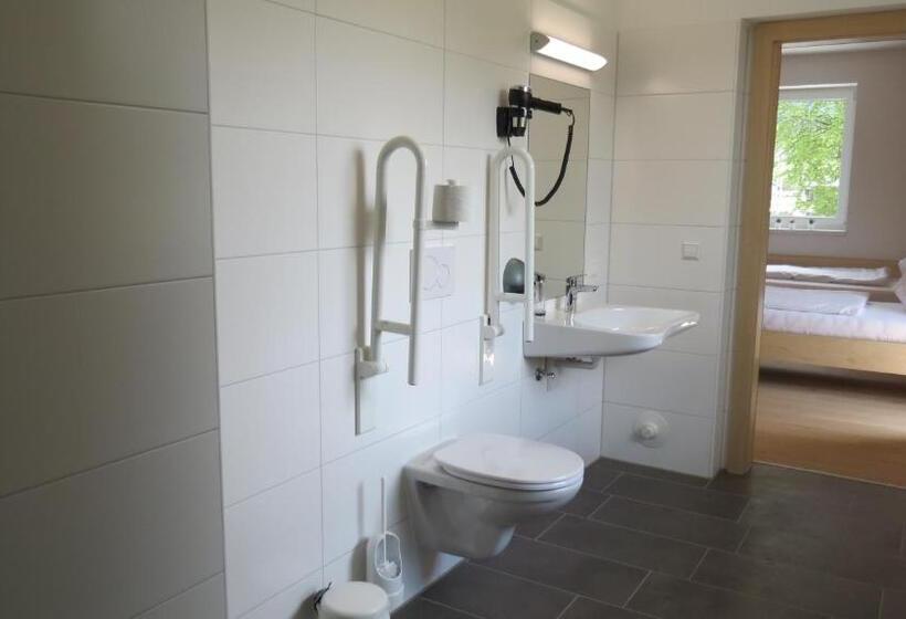 غرفة قياسية لذوى الاحتياجات الخاصة, Gästehaus Eisenstrasse