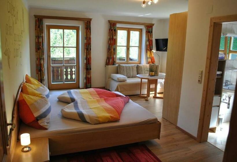 شقة غرفة نوم واحدة مزودة بشُرفة, Familienbauernhof Glockriegl