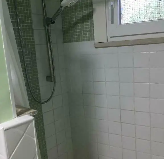 プールビュースタンダードルーム, Camera Con Giardino E Piscina