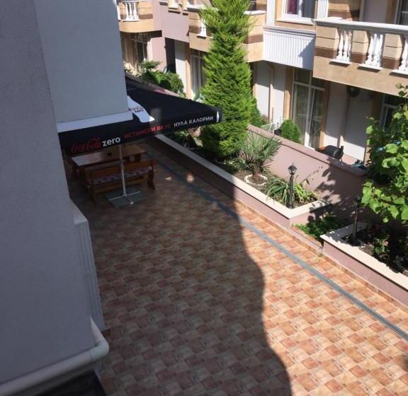 דירת חדר עם טרסה, Vase Apartments