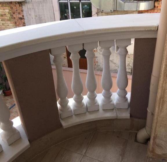 דירת חדר עם טרסה, Vase Apartments