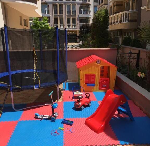 דירה בת חדר שינה 1 עם מרפסת, Vase Apartments