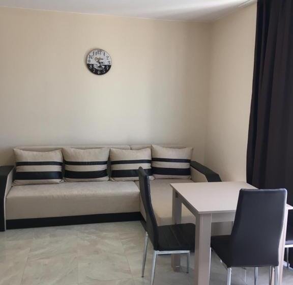 Family Suite, Vase Apartments