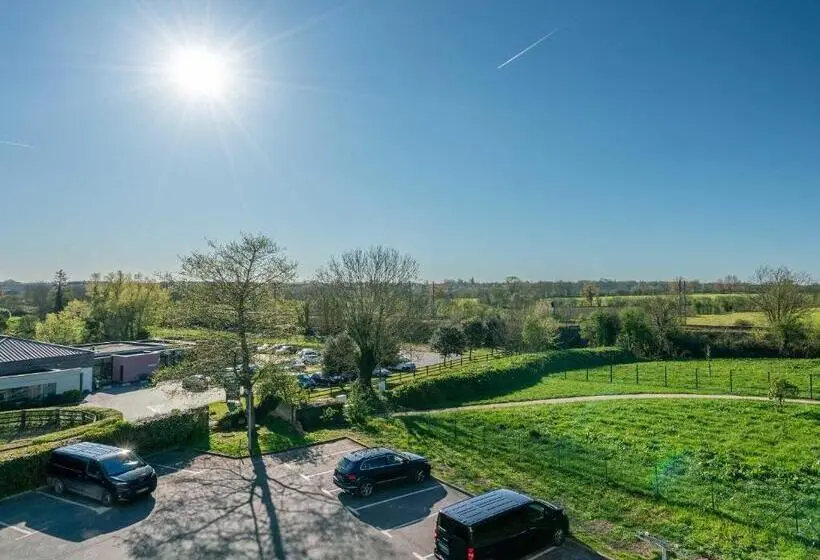 اتاق استاندارد, B&b Hotel Bayeux