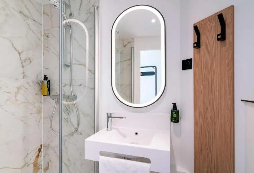 اتاق استاندارد, B&b Hotel Bayeux
