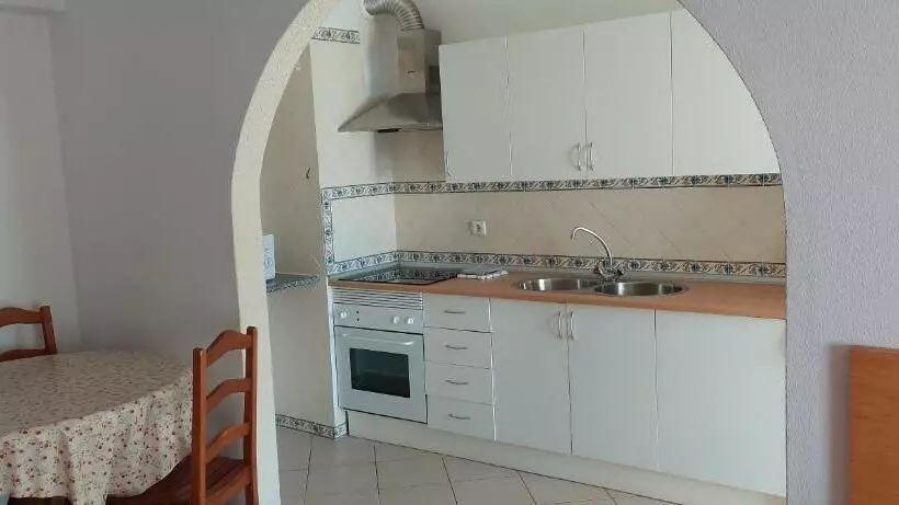 استودیوی استاندارد, Castelos Da Rocha