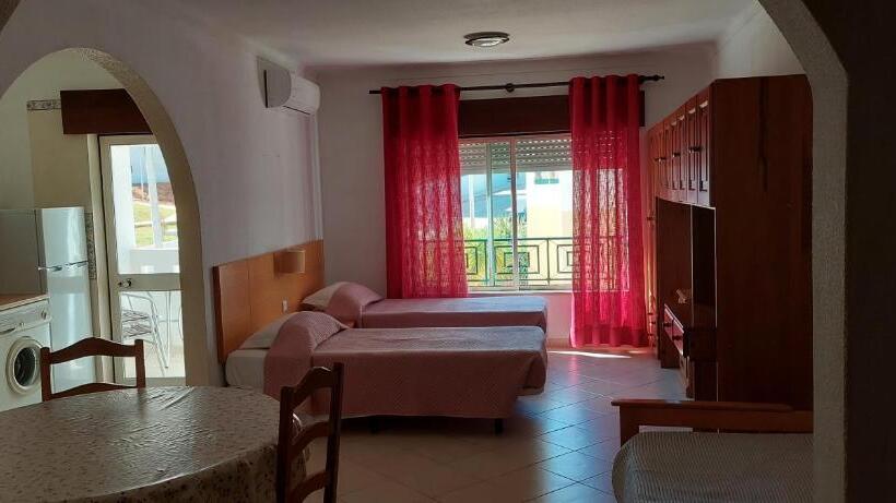 Студия Стандарт, Castelos Da Rocha