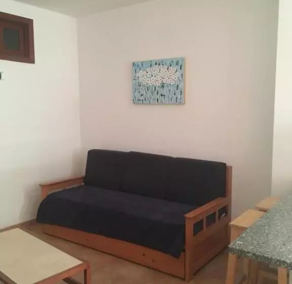 1 Bedroom Apartment Ground Floor