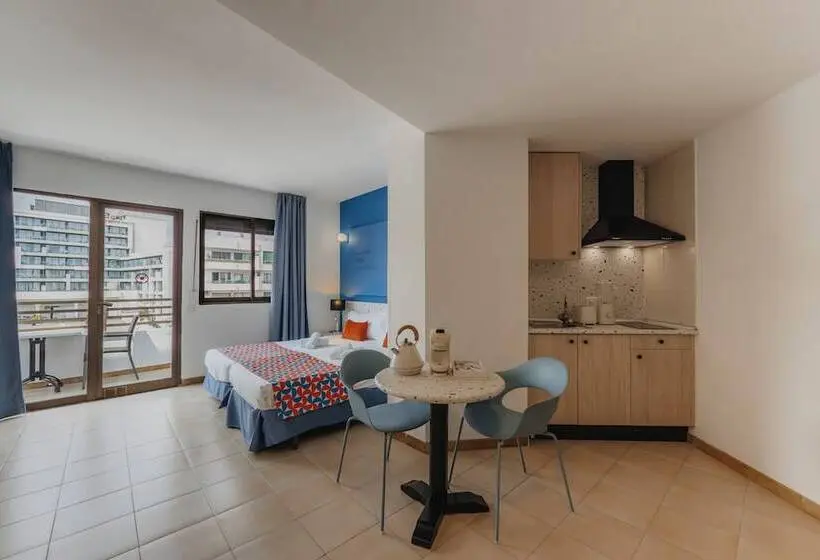 Perhestudio, Gomila Palma Apartments
