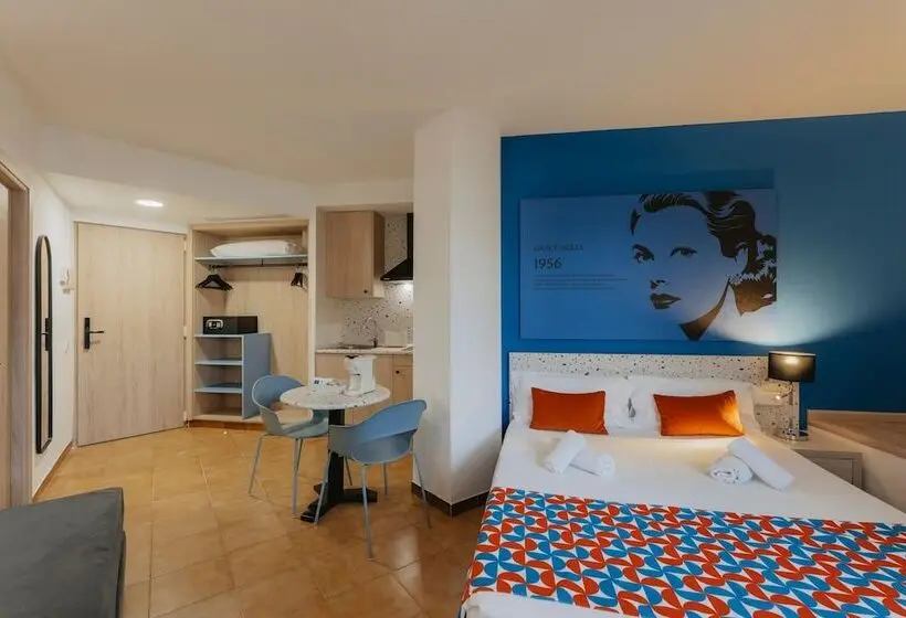 Superior studio with balcony, Gomila Palma Apartments