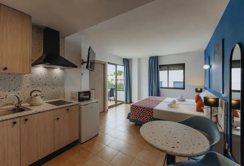 Comfort studio with balcony, Gomila Palma Apartments