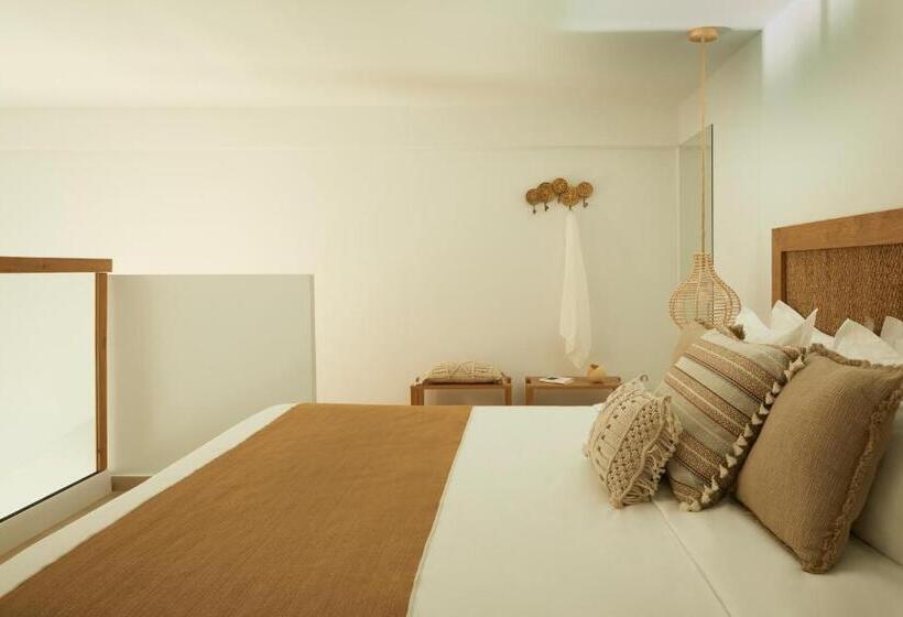 Люкс с Бассейном, Absolute Kiotari Resort