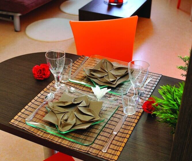 Апартаменты 2 Спальни, Appart City Classic Nantes St Herblain