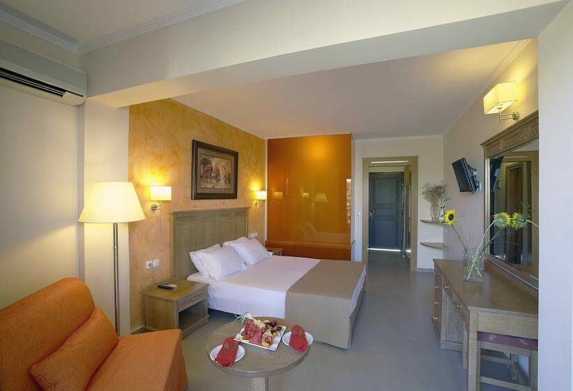 ガーデンビュースタンダードルーム, Atlantis Beach