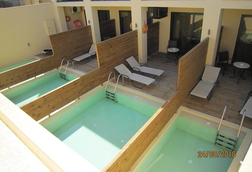 Quarto Superior, Atlantis Beach