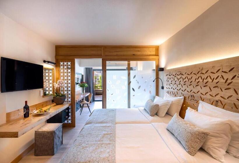 ファミリールーム, Atlantis Beach