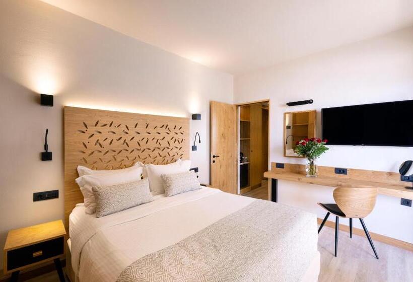 ファミリールーム, Atlantis Beach