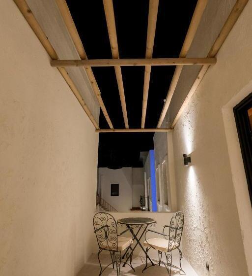 テラス付スイート, Bitez Corner Boutique