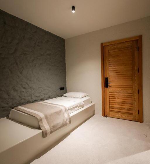 ファミリールーム, Bitez Corner Boutique