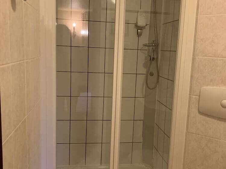 اتاق استاندارد, Cap Hôtel