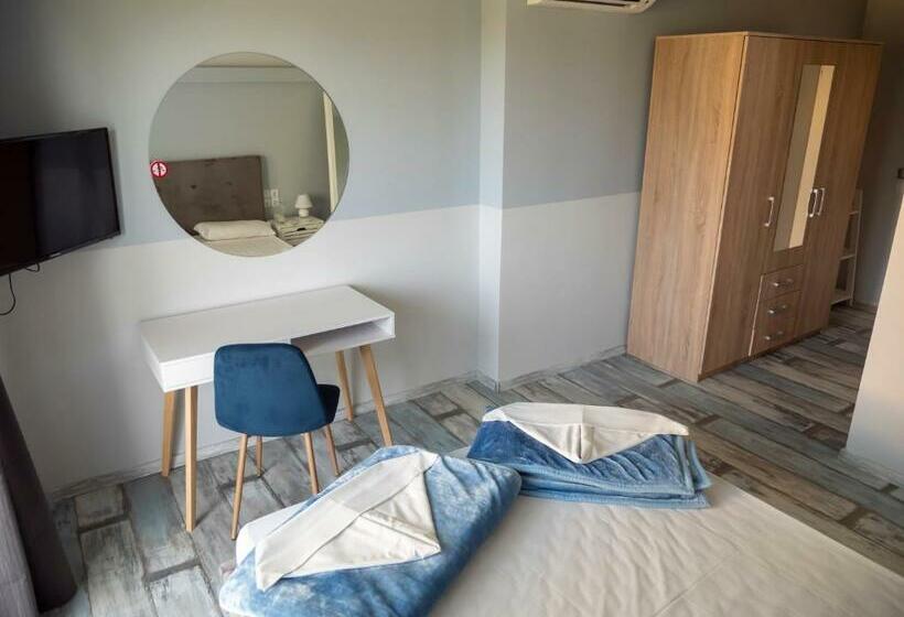 ファミリールーム, Fantasy