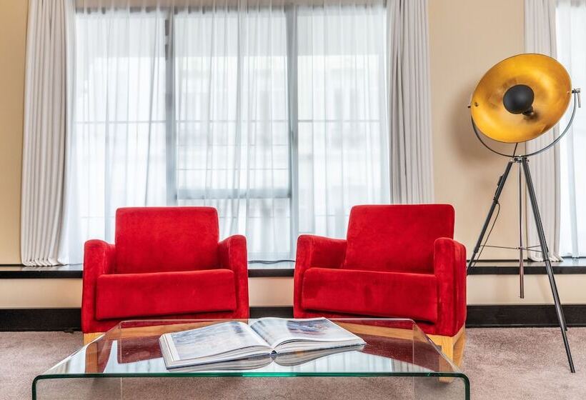 اتاق لوکس, Five Seas By Inwood Hotels