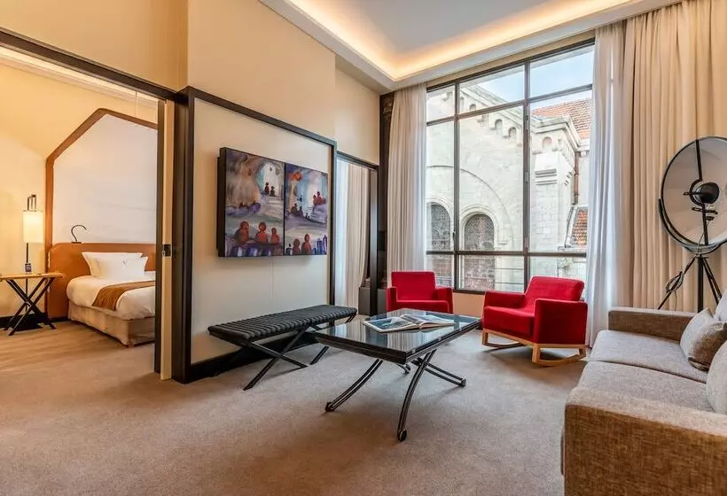 スイート, Five Seas By Inwood Hotels