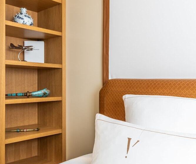 اتاق سوپریور, Five Seas By Inwood Hotels