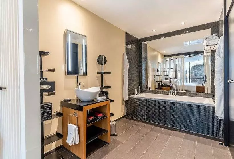 エクゼクティブルーム, Five Seas By Inwood Hotels
