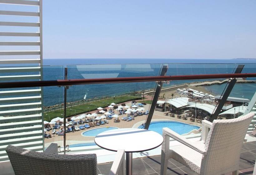 Номер Deluxe, Gold Island Selected