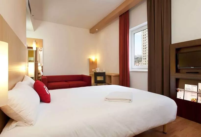 Perhehuone, Ibis Kyiv City Center