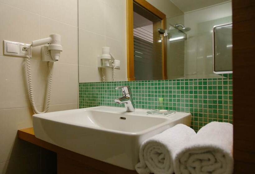 اتاق کلاس بیزنس, Impiq