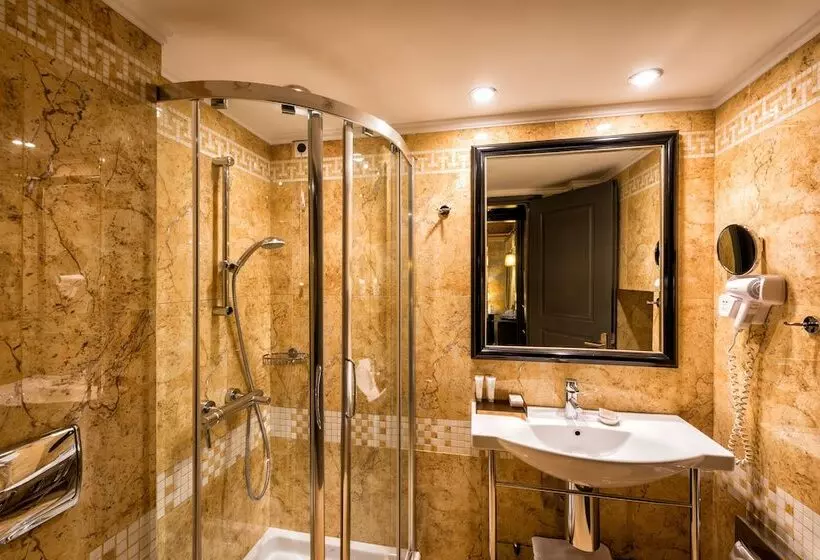 اتاق استاندارد, Maison Grecque Hotel Extraordinaire