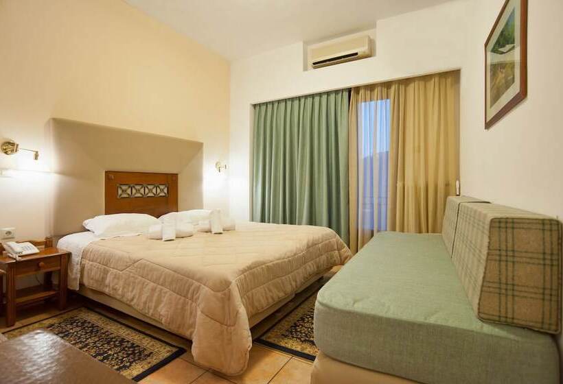 标准三人间, Pan