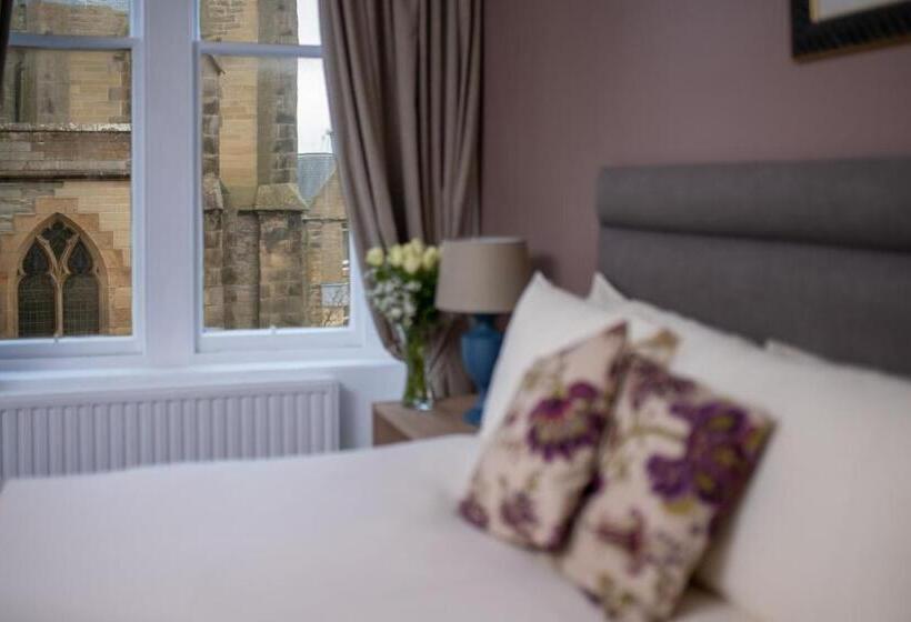 Семейный Номер, Pentland